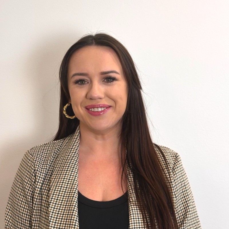 With over 10 years of experience across various fields including journalism, copywriting, social media, and PR, Holly has the expertise that generates viral content pieces in the press. She works with influencers to drive our client's brand.